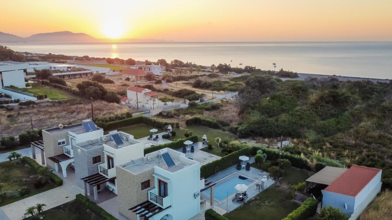 Petra Villas Gennadi Esterno foto