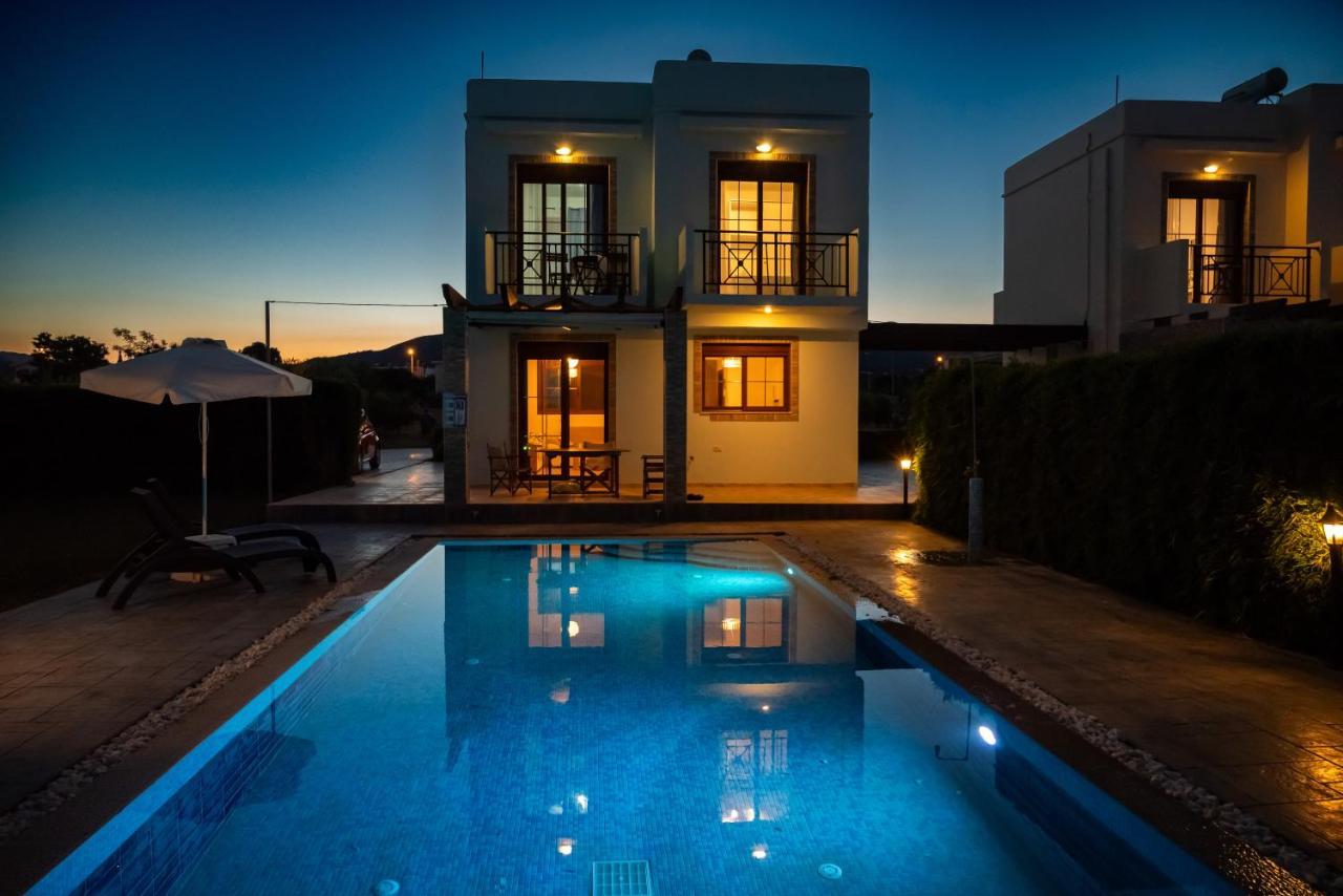 Petra Villas Gennadi Esterno foto
