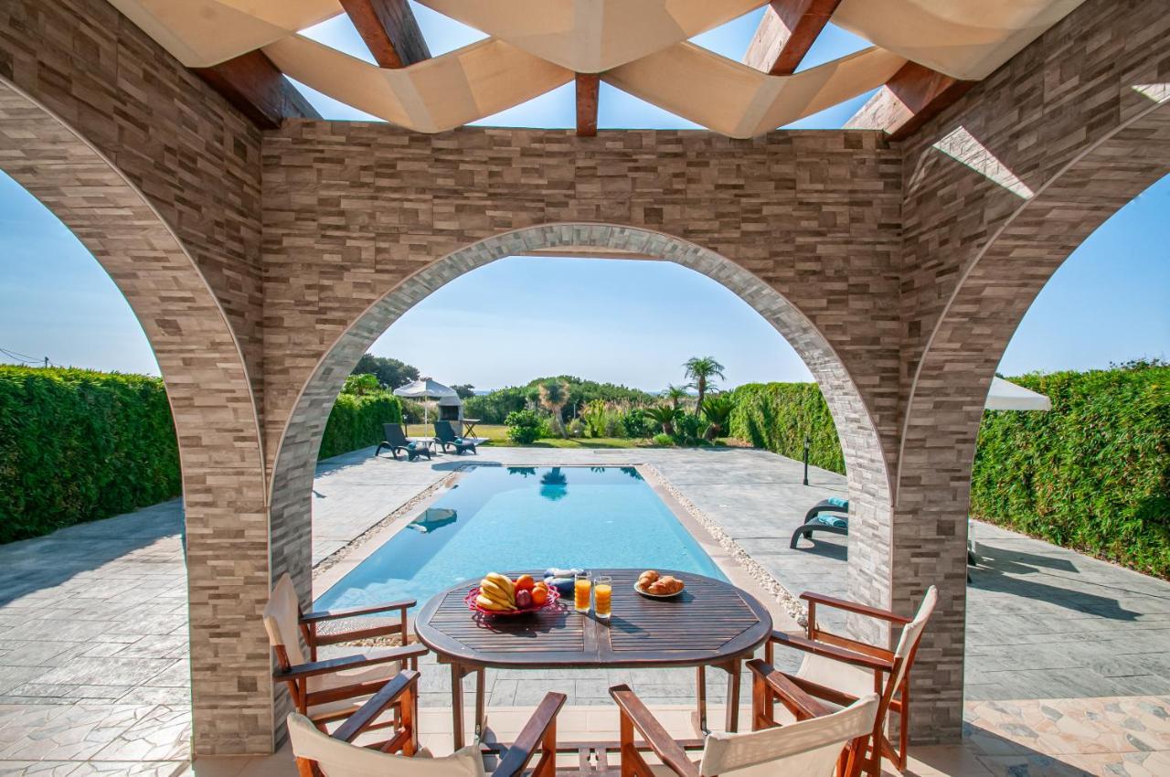 Petra Villas Gennadi Esterno foto