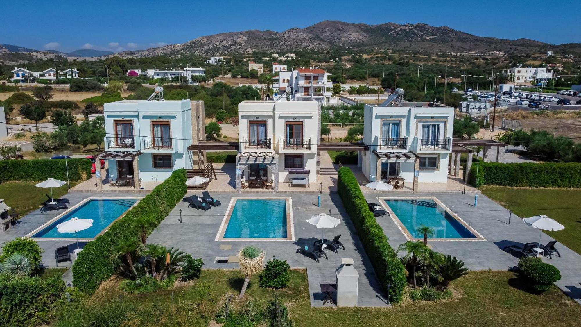 Petra Villas Gennadi Esterno foto