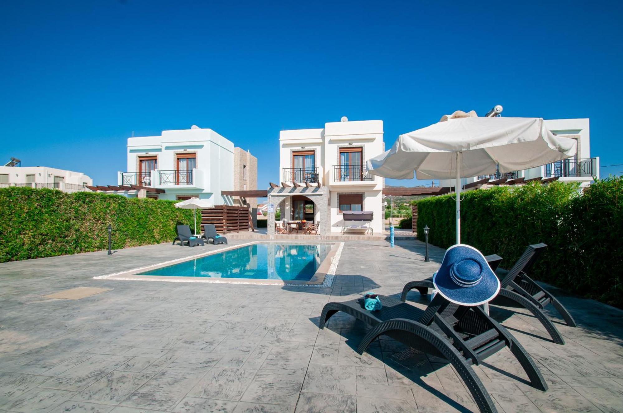 Petra Villas Gennadi Esterno foto
